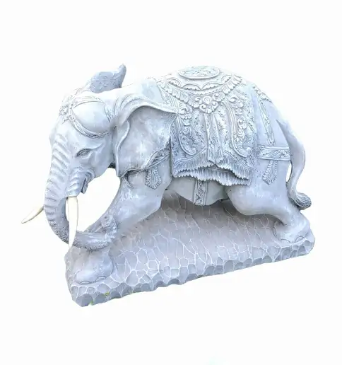 Artikelbild 3 des Artikels “Indra - Kleiner Elefant, nach links gebogen, 46,5cm L | Steinguss “